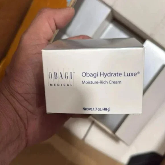 Obagi Hydrate Luxe Moisture Rich Cream 1.7oz / 48g   New - Picture 2 of 2